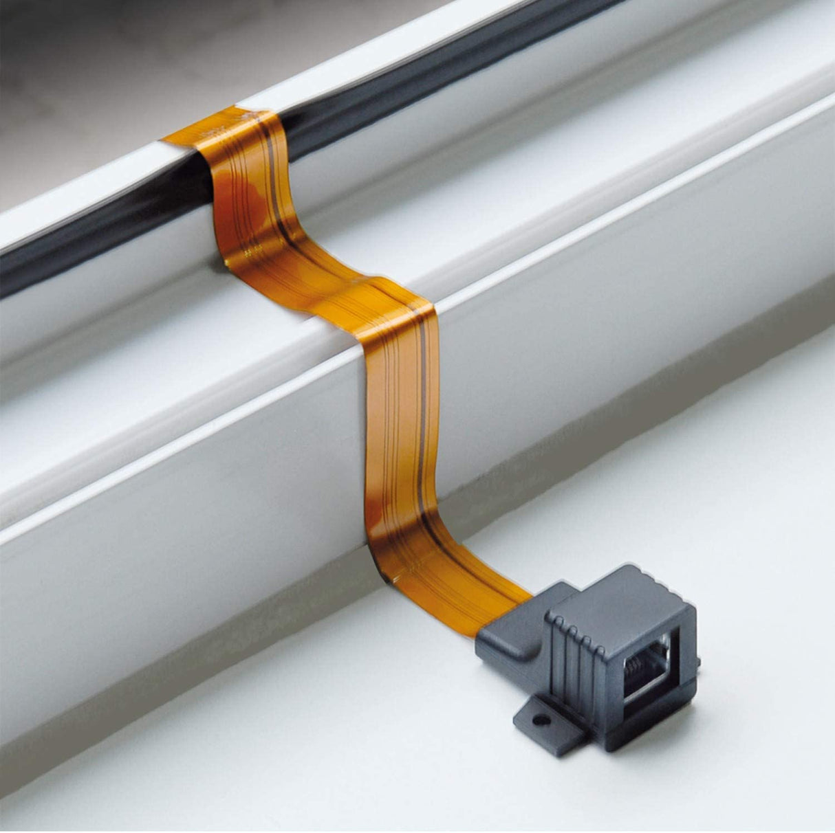 Superflaches LAN Kabel für Fenster & Türen – RedStar24